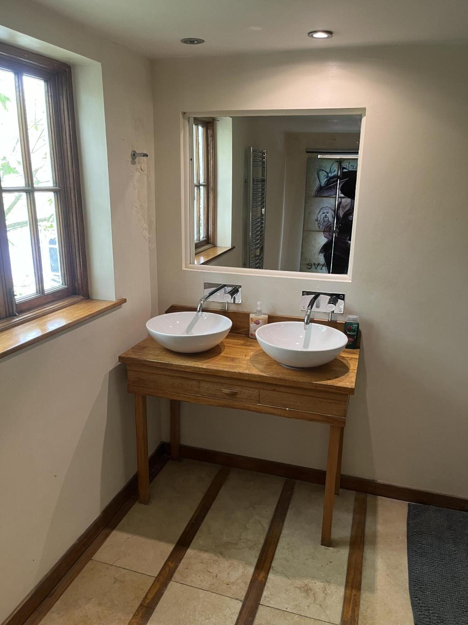 Beverley Budget Inn Room photo