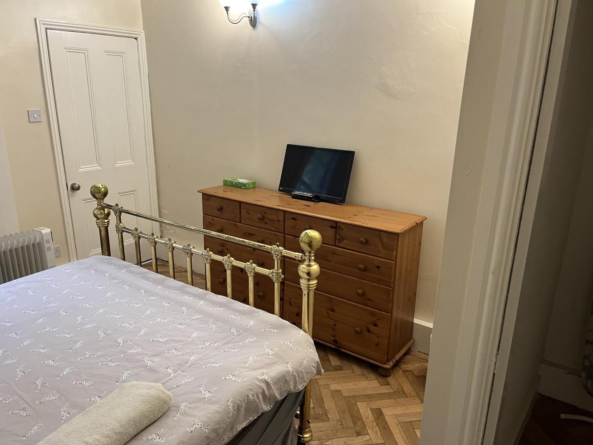 Beverley Budget Inn Room photo